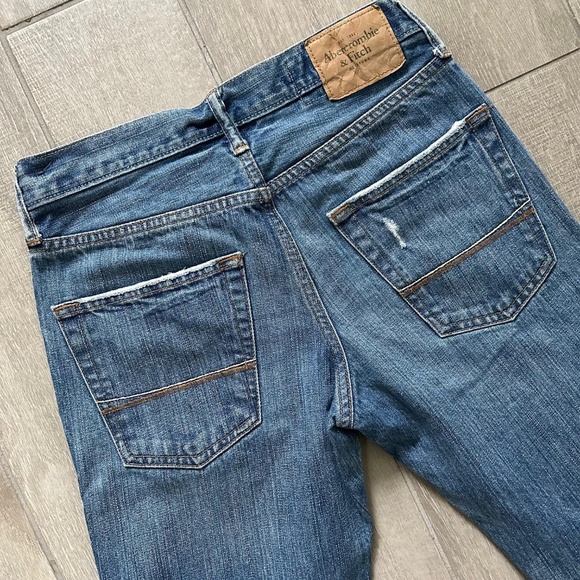 Abercrombie & Fitch Low Rise Slim Boot Button Fly Distressed Jeans Men's 28x30 - Picture 4 of 15